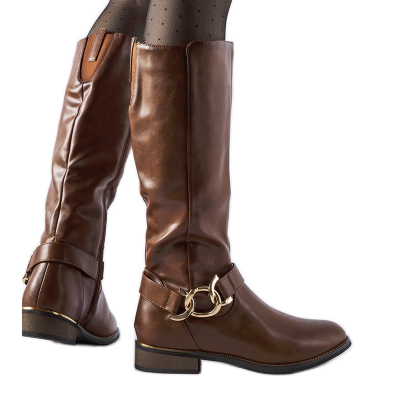 Botas aislantes marrones decoradas con hebilla Ortega marrón