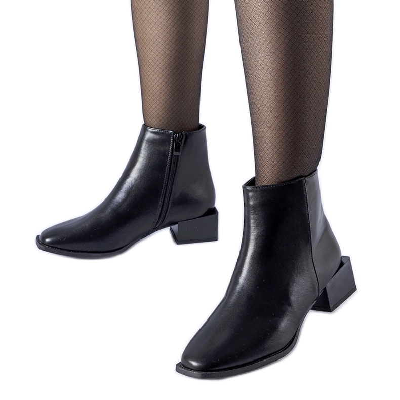 Botas negras aislantes tacón cuadrado Boris negro
