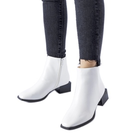 Botas blancas aislantes tacón cuadrado Boris blanco