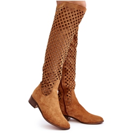 Botas Arinna de ante camel con dibujo calado marrón