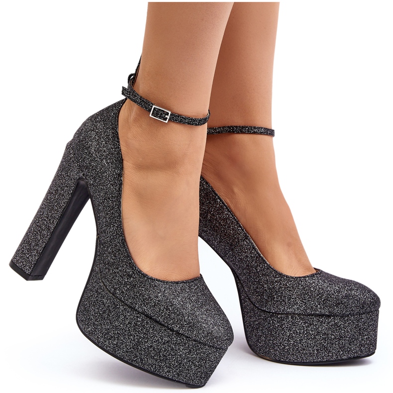 Zapatos de tacón alto con purpurina Mommoi negros
