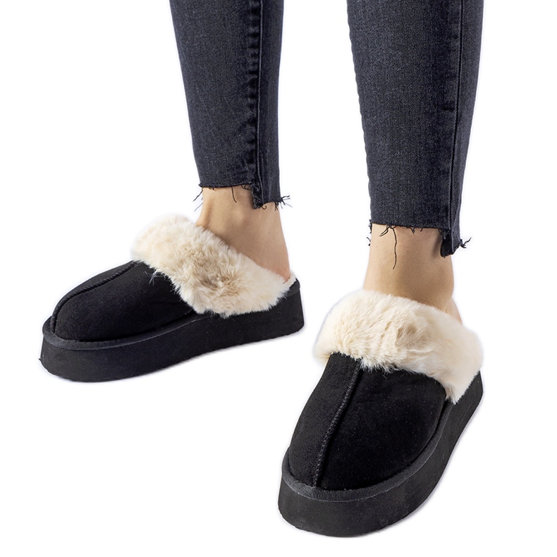 Pantuflas Andonno negras con pelo claro. negro