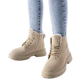 Trabajadores Deville aislados beige