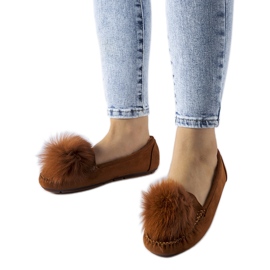 Pantuflas marrón claro con pompón Marchetti