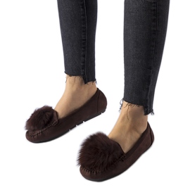 Pantuflas aislantes marrones con pompón Marchetti marrón