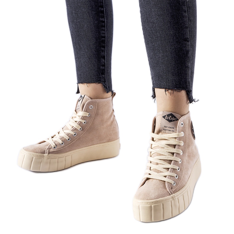 Zapatillas beige Lee Cooper LCJ-22-31-1434L