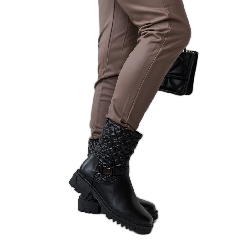 Botines negros con acolchado decorativo Brembo