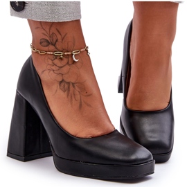 Bombas en tacones masivos negro Bombas en tacones masivos negro