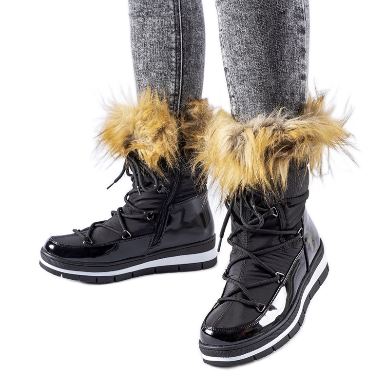 Botas de nieve de charol negro con pelo de lazo Botas de nieve de charol negro con pelo de lazo