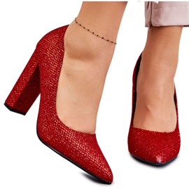 Zapatos de tacón alto rojos con purpurina brillante