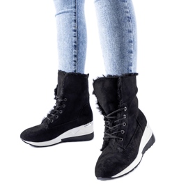 Zapatillas Wesley con cuña y aislamiento negro