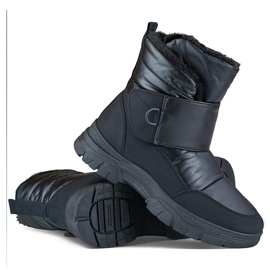 Botas de nieve negras con velcro, botas aislantes para el invierno. negro