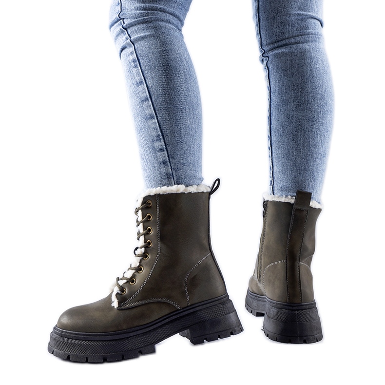 Botas aislantes verdes de Tadasuni