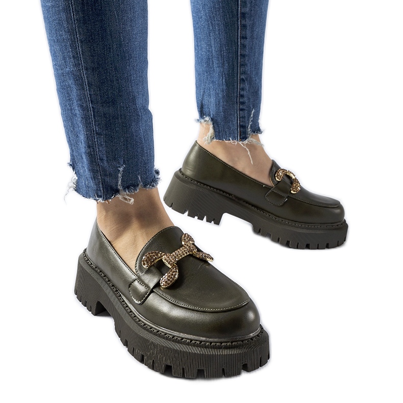 Mocasines verdes decorados con pedrería Uzzone