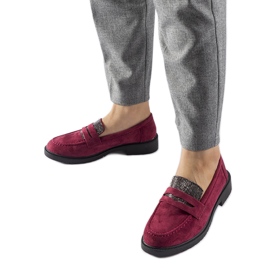 Mocasines burdeos con pedrería de Ippolito rojo