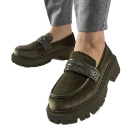 Mocasines verdes decorados con pedrería Longuelo