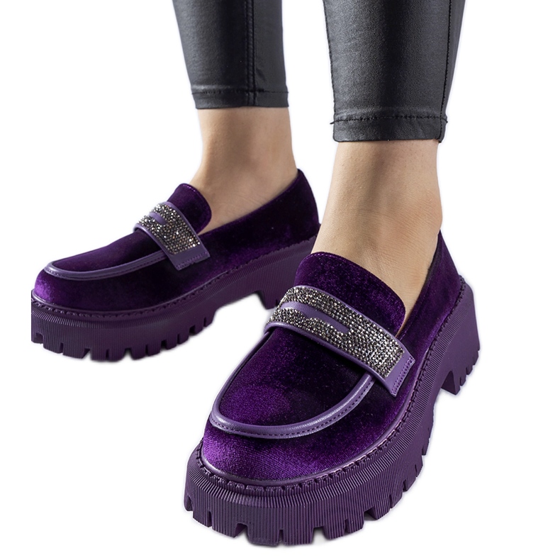 Mocasines morados con pedrería de Longuelo violeta Mocasines morados con pedrería de Longuelo violeta