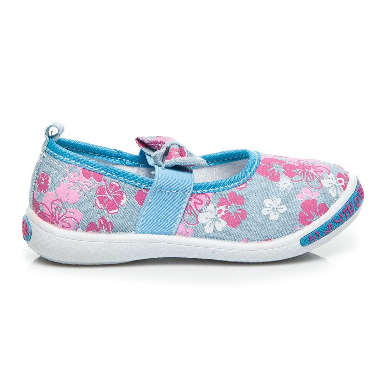 Miss Bailarina con un lazo azul