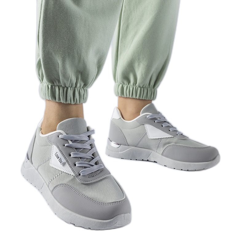 Deportivas de tela gris de Geraldino