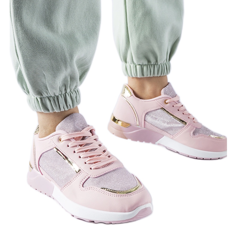 Zapatillas rosas con hilo decorativo de Facondo rosado
