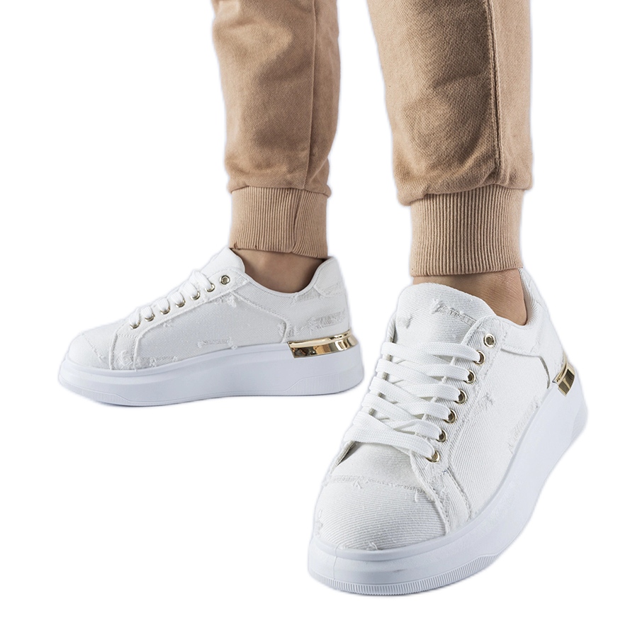 Deportivas blancas plataforma sales