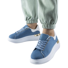 Zapatillas azul marino con plataforma Scuderlando.