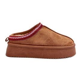 Pantuflas Sylva marrones con suela gruesa de ante ecológico marrón