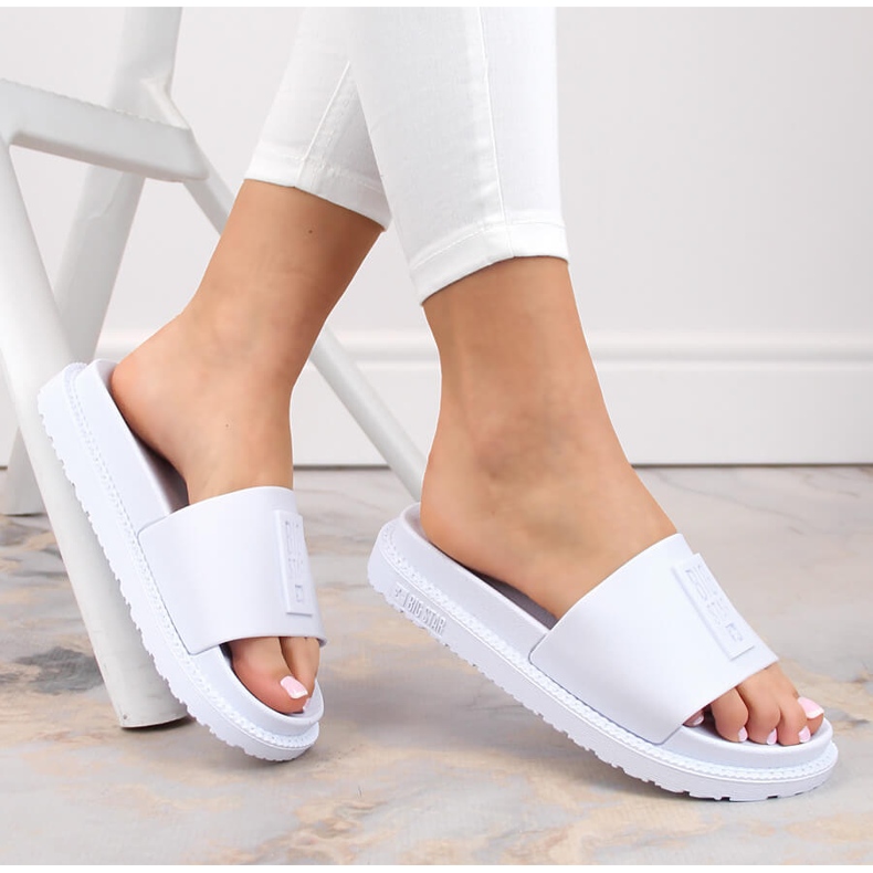 Chanclas de mujer con plataforma blanca Big Star LL274428 blanco