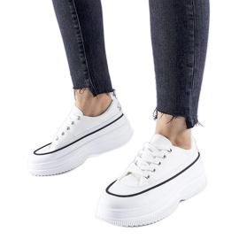 Zapatillas blancas con plataforma Plesio. blanco
