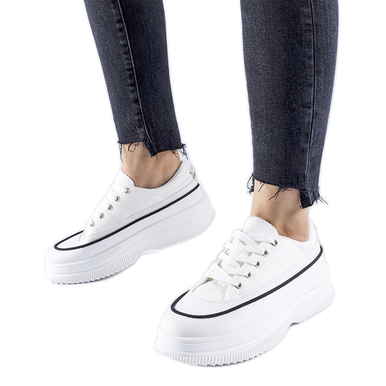 Zapatillas blancas con plataforma Plesio. blanco