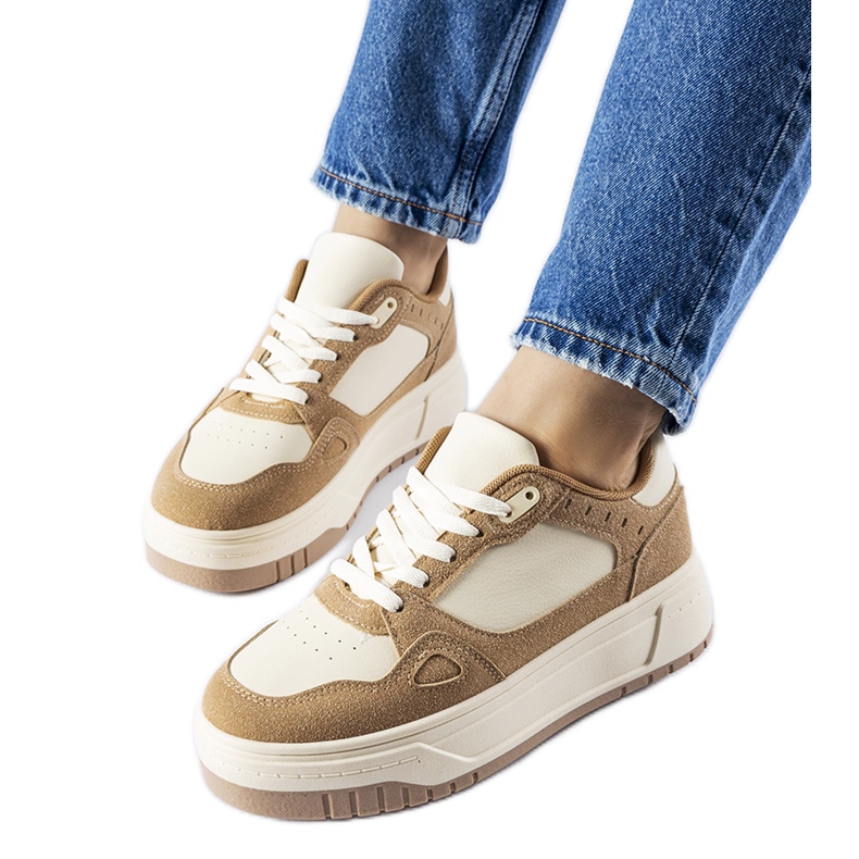Deportivas plataforma Pomona beige y blanca