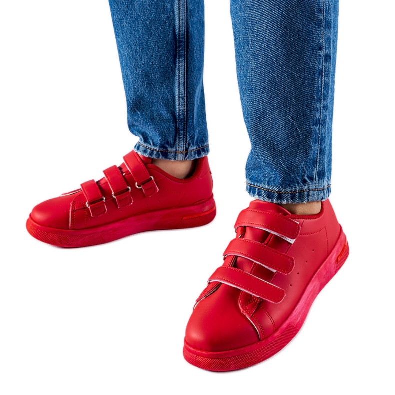 Zapatillas rojas con cierre de velcro de Paré rojo