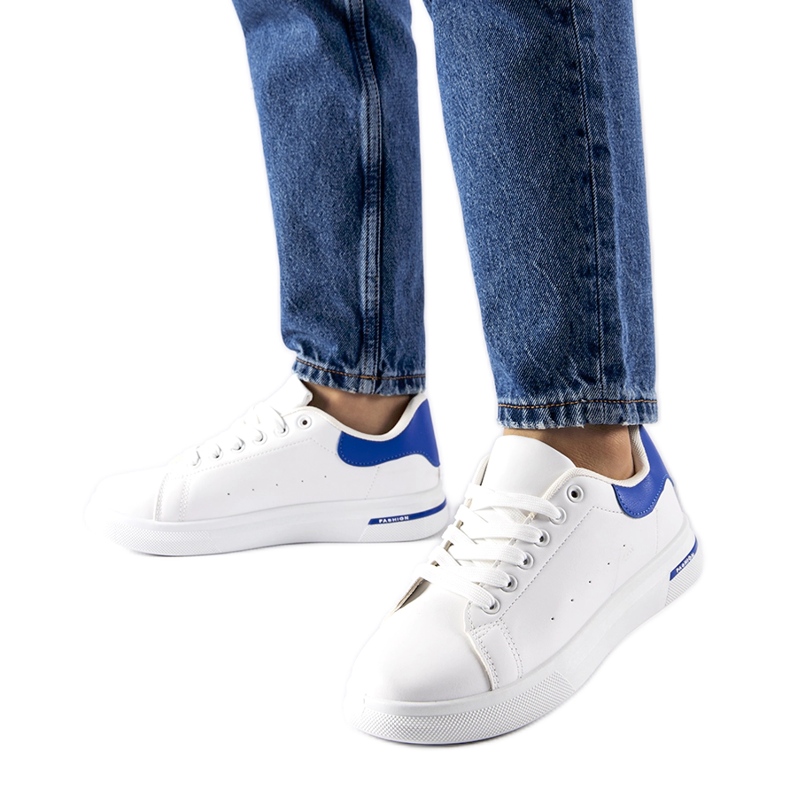 Deportivas Leland blancas y azul marino blanco