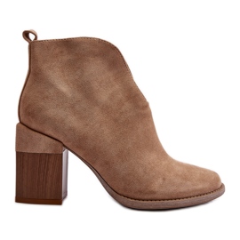 Botas de mujer beige con tacones altos enormes Nolira