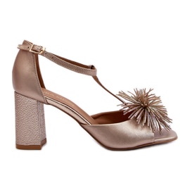 Sandalias de piel con tacón alto y decoración Laura Messi 2758 Oro dorado