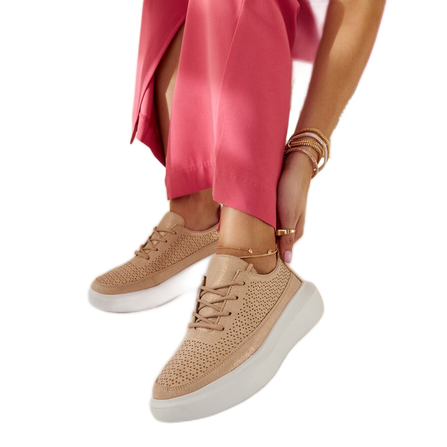 Zapatillas doradas con plataforma 2025