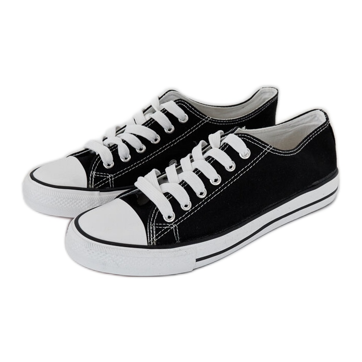 Zapatillas Roope de hombre negras. negro