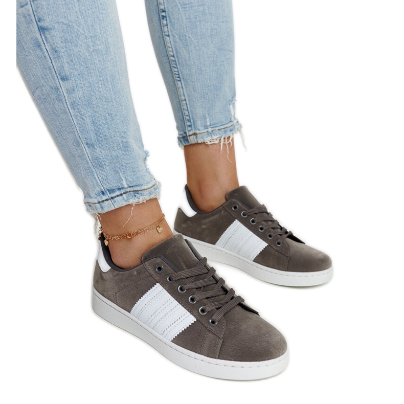 Zapatillas con plataforma de ante grises de Fareeda