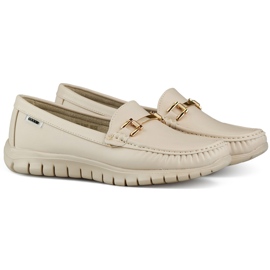 Cómodos mocasines mujer beige suave