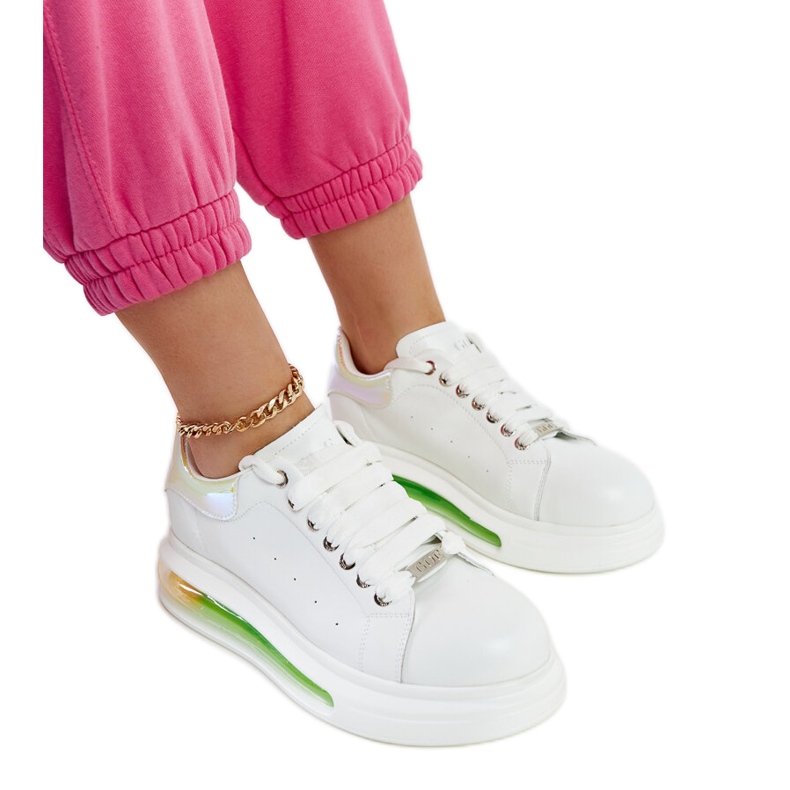 Zapatillas blancas con plataforma GOE NN2N4029. blanco