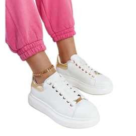 Zapatillas blancas con plataforma GOE LL2N4011. blanco