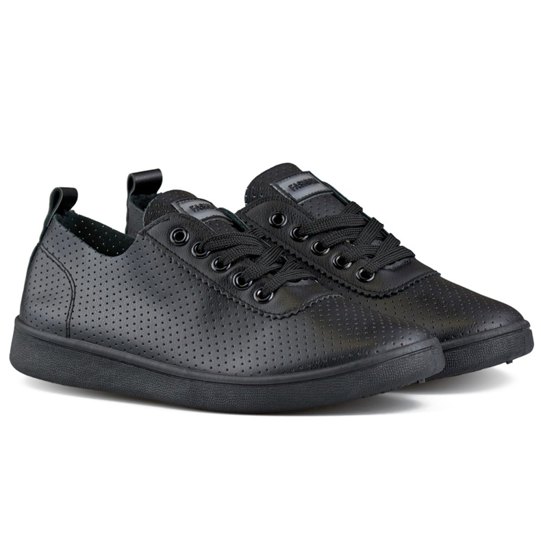 Zapatillas caladas negras, zapatillas caladas de mujer. negro