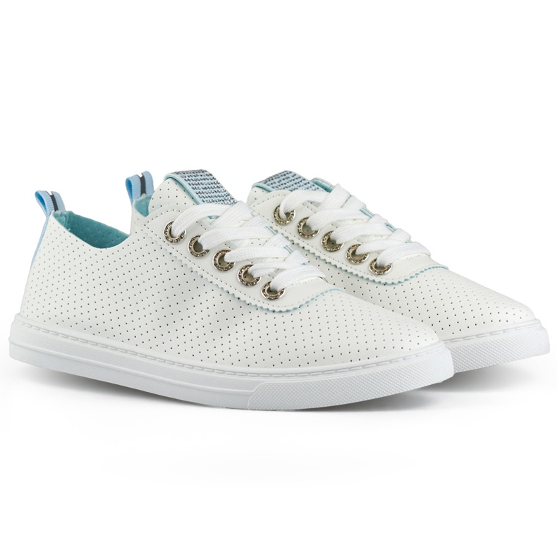 Zapatillas blancas caladas, zapatillas deportivas caladas de mujer. blanco