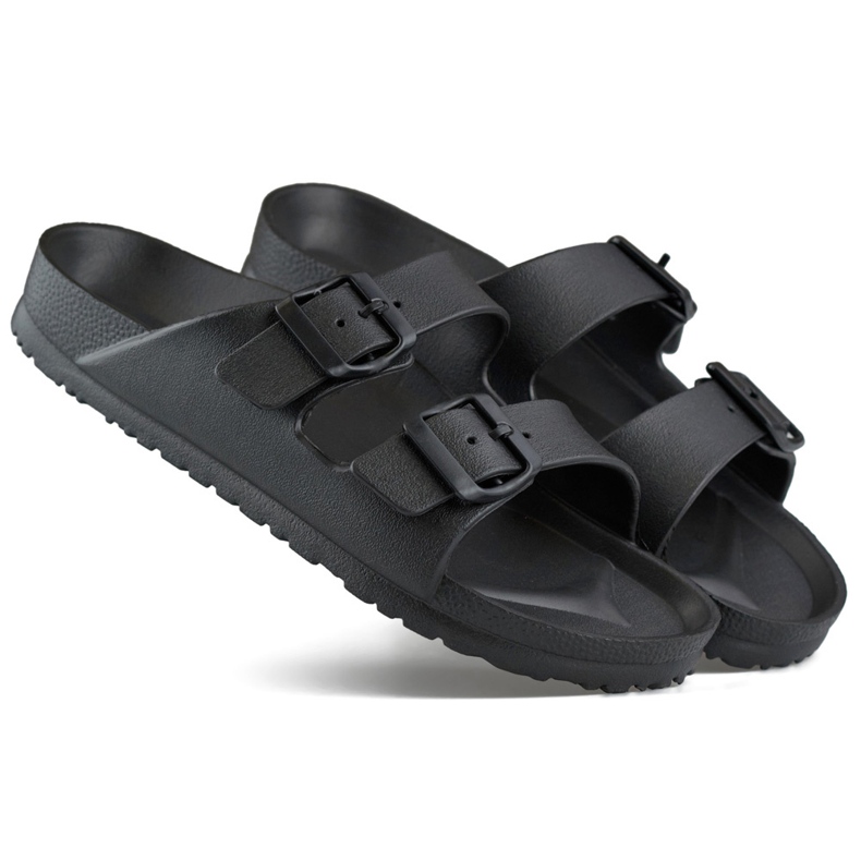 Chanclas negras con dos hebillas. negro