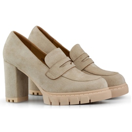 Mocasines beige de tacón