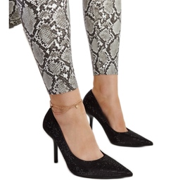 Liena tacones negros