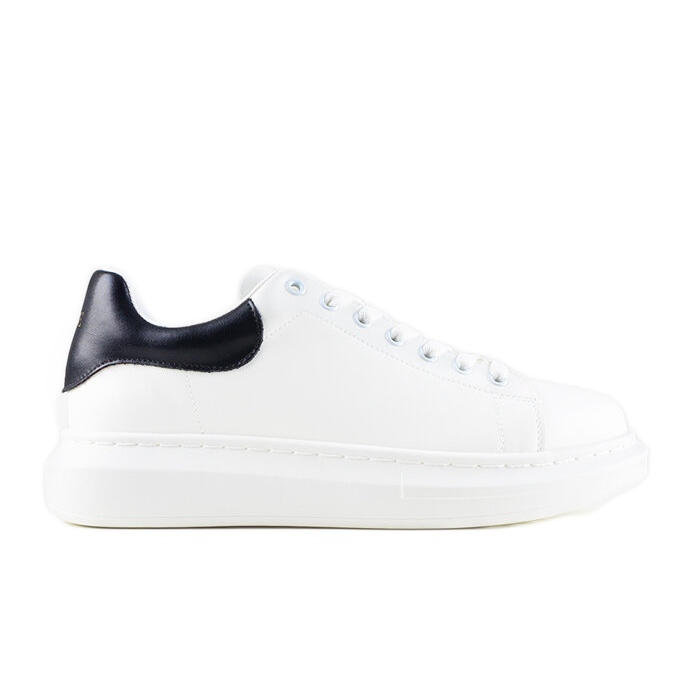 Zapatillas blancas de hombre GOE KK1N4005 blanco