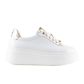 Zapatillas Karino de piel blanca. blanco