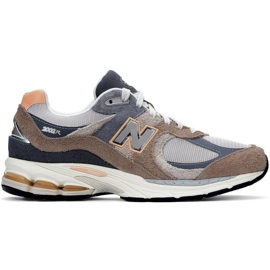 Zapatillas New Balance M2002REJ marrón
