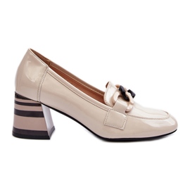 Vinceza Salón de charol con cadena, Beige Paliotte